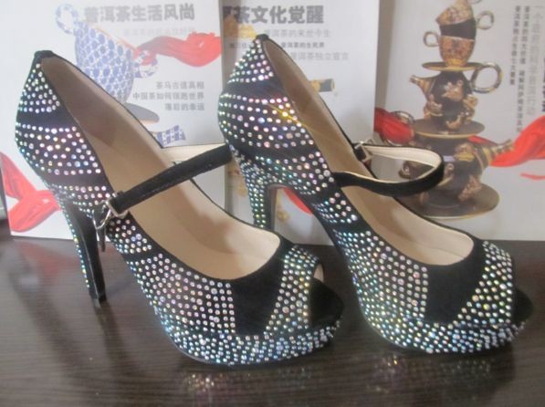 2015 Fashion High Heel Ladies Peep Toe Sandals (HCY02-1489)
