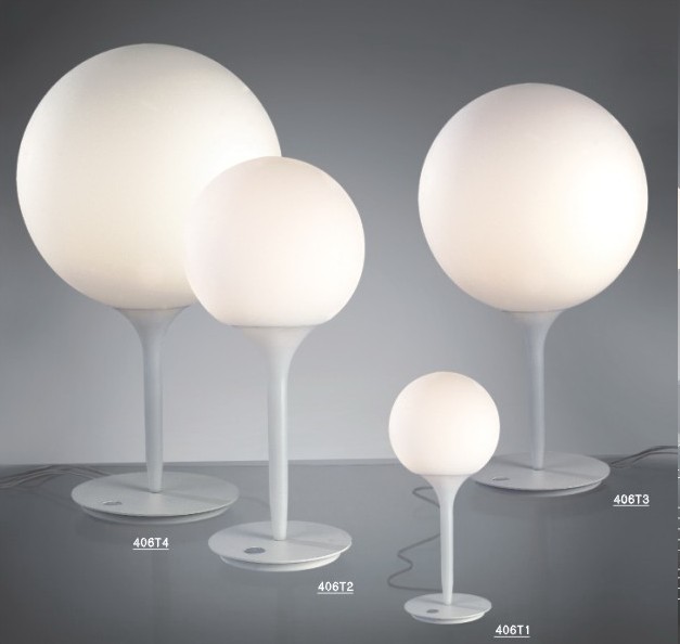 Hot Sell Modern Hotel Glass Desk Light (406T3)