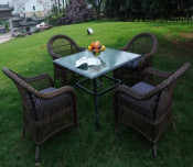 Hotel PE Rattan Dining Chair and Table with Cushions