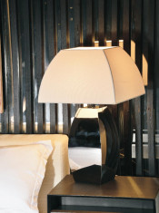 Modern Fabric Shade Table Light for Hotel Rooms (1098T1)