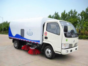 2 Tons 4X2 Small Road Sweeping Truck