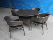 2-Years of Warranty Wicker Table and Chair-Garden Leisure Furniture