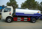 4X2 Dongfeng Duolika 7000L Watering Truck