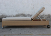 Aluminum Outdoor Wicker Sun Lounger with Wheels