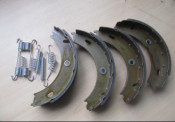 Brake Shoe OEM 9044200320 for Sprinter Mercedes-Benz