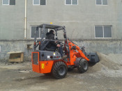CE Approved Multi-Function Mini Loader (HQ908)