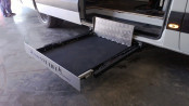 CE Scissor Wheelchair Lift Manufacturer for Benz Sprinter