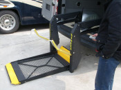 CE Wheelchair Lift with 350 Loading for Van