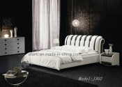 Elegant Square Modern Bedroom / Home Furniture Wooden Leather Bed (J302)
