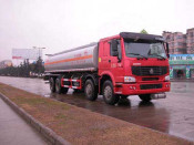 HOWO 8*4 Acid Tank Truck Chemical Liquid Tanker Truck Hydrochloric Acid Tanker