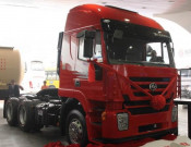 Iveco Genlyon M100 High-Roof Tractor Head