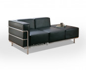 LC2 Daybed