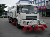 Low Price Sinotruk Sweeper Truck