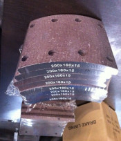 Maz Brake Lining 200X160X15 for Russia and Turkmenistan Truck Brake Pads