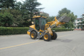 Multi-Function 1.0 Ton Farm Loader with CE