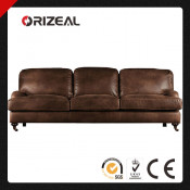 Orizeal English Roll Arm Genuine Leather Sofa with Setback Rounded Arm and Large Loose Cushion on The Angled Back (OZ-LS-2025)