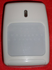 Passive Dual PIR+Intelligence Motion Detector (IS215T)