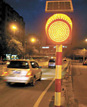 Shinning Solar Traffic Light
