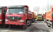 Sinotruk HOWO Le Camion Benne 6*4