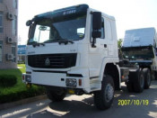 Sinotruk HOWO Tractor Head 6X6 Track Horse