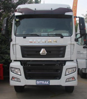Sitrak C7h 6X4 360HP Tractor Truck