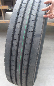 Truck Tyre (8.25R20 9.00R20 10.00R20)