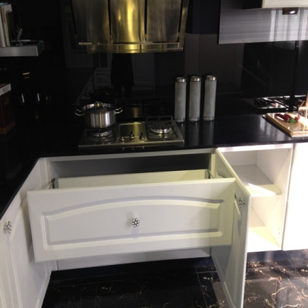 18mm MDF Door High Gloss Kitchen Cabinet (ZHK-027)