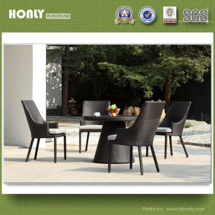 Garden Treasures Outdoor Furniture Table and Chairs Rattan Table Set