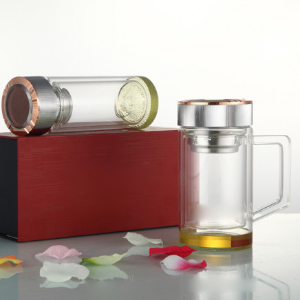 High Quality Glass Bottle with Color Lid