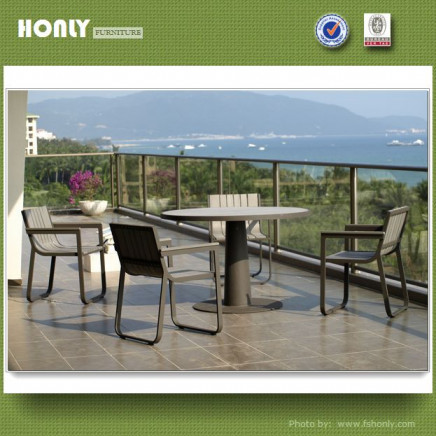 Kd Modern Dining Set Plastic Wood Restaurant Table and Chairs