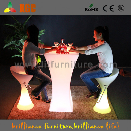 Modern Bar Stool / Nested Table and Stools Furniture for Pub