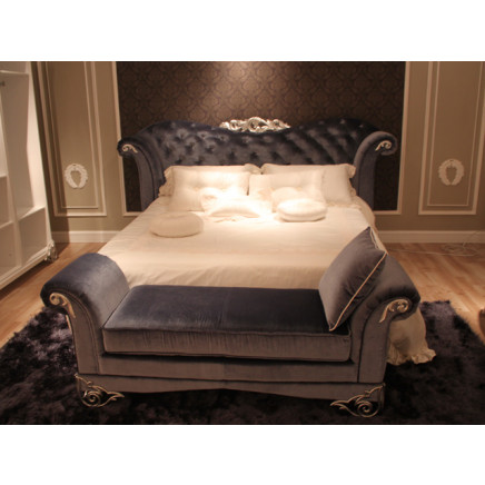 Modern Home Bedroom Furniture French Wood Carved Bed (LS-411)