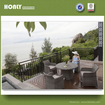 Modern Outdoor Rattan Wicker Garden Furniture Dining Table Set