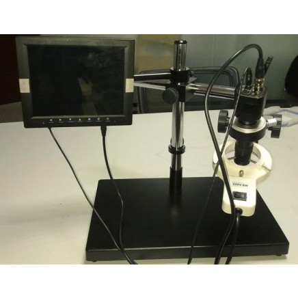 Digital Microscope 200X with CCD and LCD Monitor