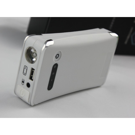 12V 1A Multifuctional Car Battery Charger 8000mAh