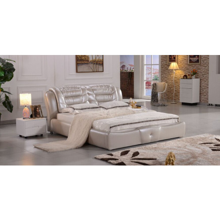 2015 Modern Leather Bed 0868