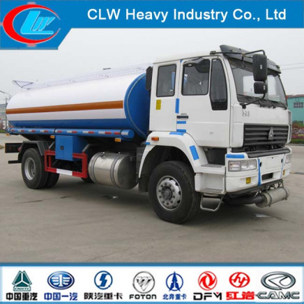 6 Wheel 4X2 Sinotruk Gold Prince 266HP Oil/Fuel Tank Truck