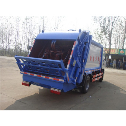 6cbm Compactor Garbage Truck with 120HP