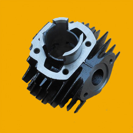 Best Quality Motorcycle Cylinder for V50 Motorcycle Cylinder