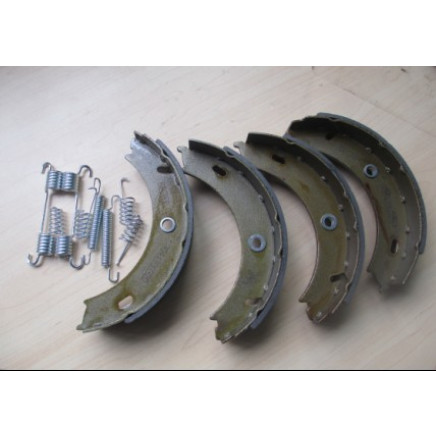 Brake Shoe OEM 9044200320 for Sprinter Mercedes-Benz