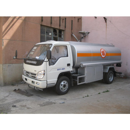 China Manufacture Refueling Tank Truck Mini Refuel Truck