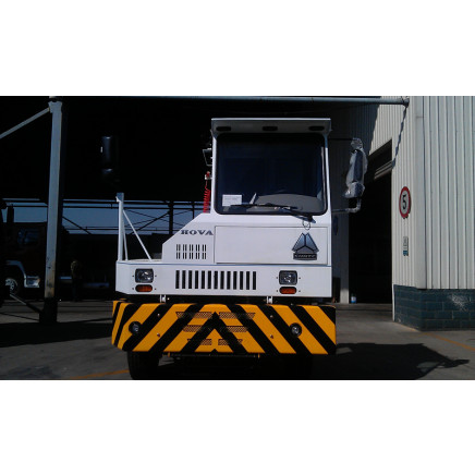 Cnhtc HOWO Container Wharf Tractor