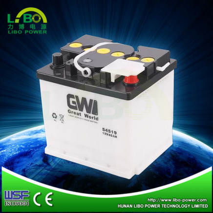 Dry Charged DIN Standard Lead Acid Car Battery with 12V45ah