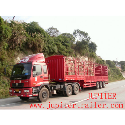 Efficient Bulk Cargo Three Axle Stake Semi Trailer