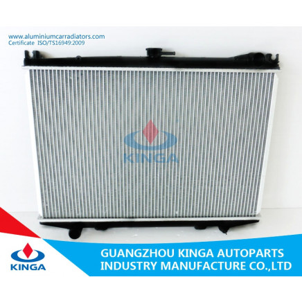 Efficient Cooling Car Radiator for Nissan Hardbody'92-95 D21d