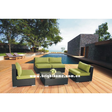 Elegant and Popular Outdoor Sofa Set