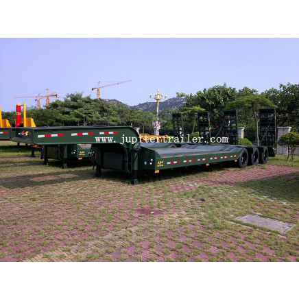 Heavy Cargo Transporting Tri Axle Lowbed Semi Trailer