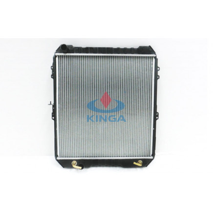 High Quality Auto Radiator for Toyota Hilux Kb-Ln165'97-99