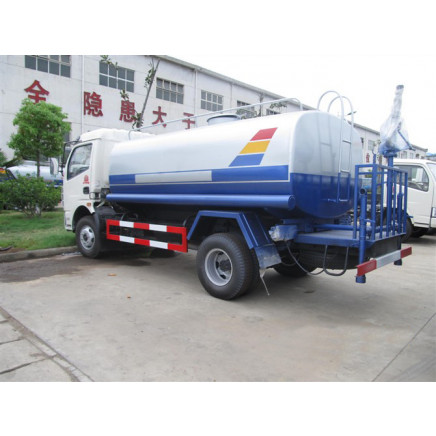 Hot Sale Watering Truck of Sinotruk 5-7ton