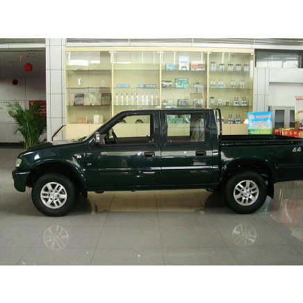 Isuzu 4X4 Double Row Cabin Diesel Pick up (QL1030XGDSB)